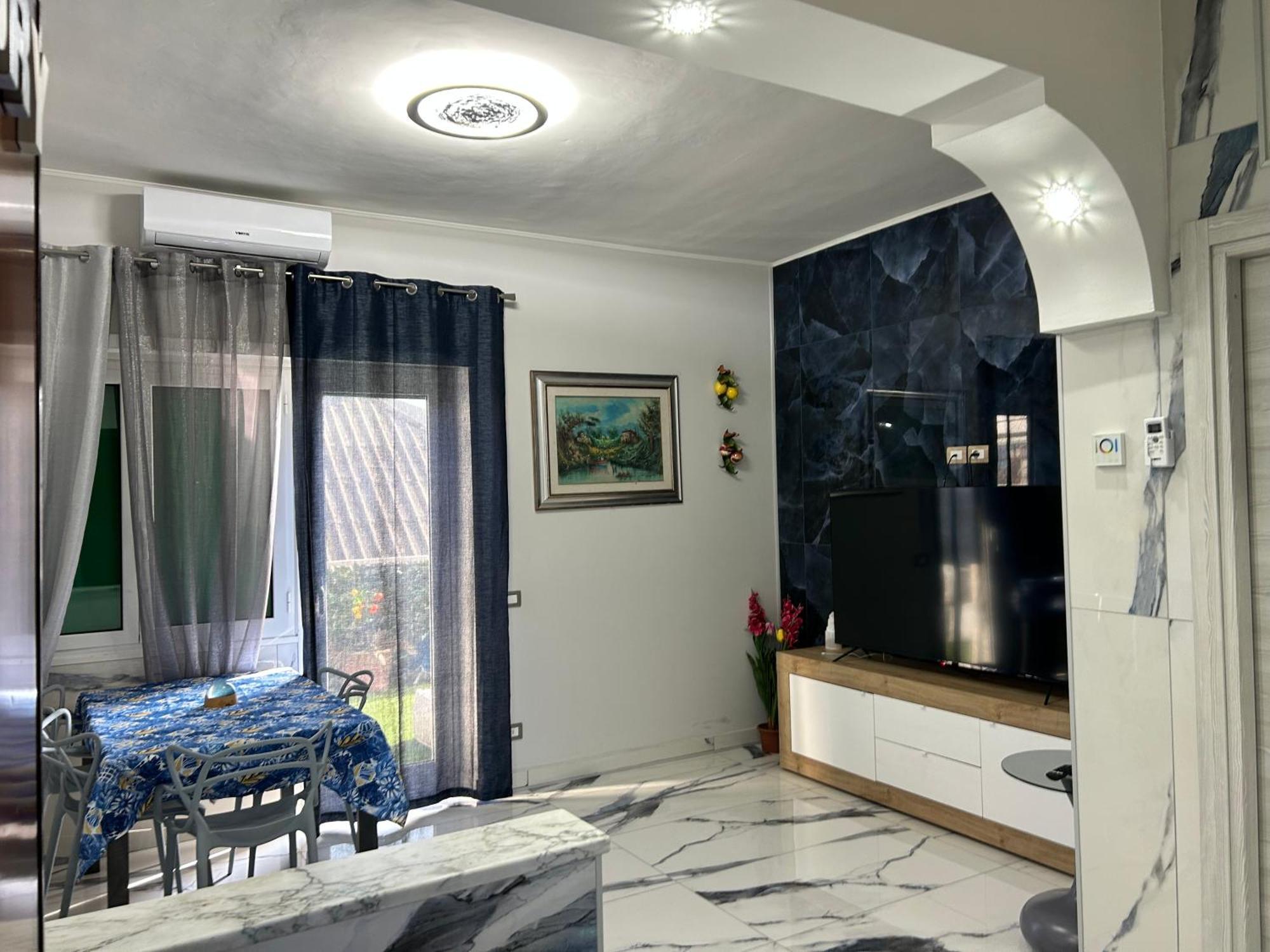 Front Sea Luxury Apartment ลิโด ดิ ออสเตีย ภายนอก รูปภาพ